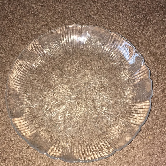 Vintage Arcoroc Canteberry Crocus Relief Pressed Glass ClearGlass 4Saucer Plates - Picture 4 of 6